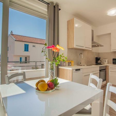 Apartment D Cres Kültér fotó