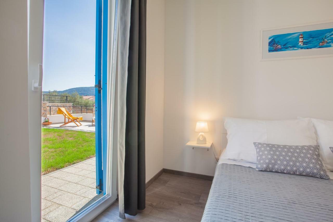 Apartment D Cres Kültér fotó
