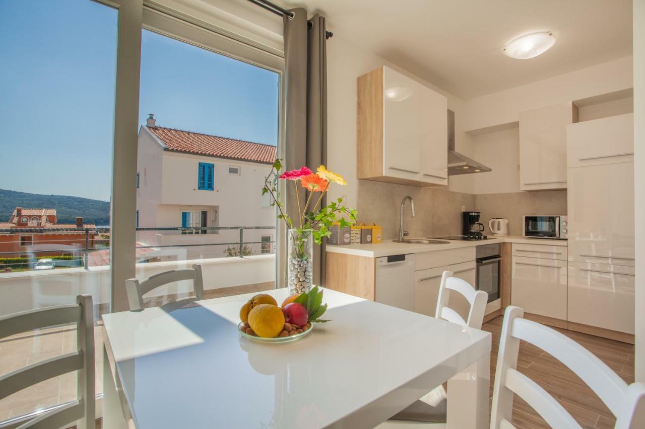Apartment D Cres Kültér fotó